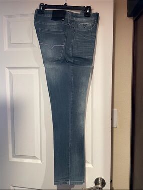 Guess Men's Skinny Jeans in Washed Blue